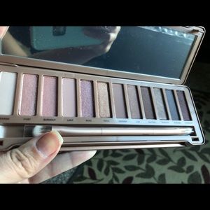 New Uban Decay Naked 3 Eyeshadow palette